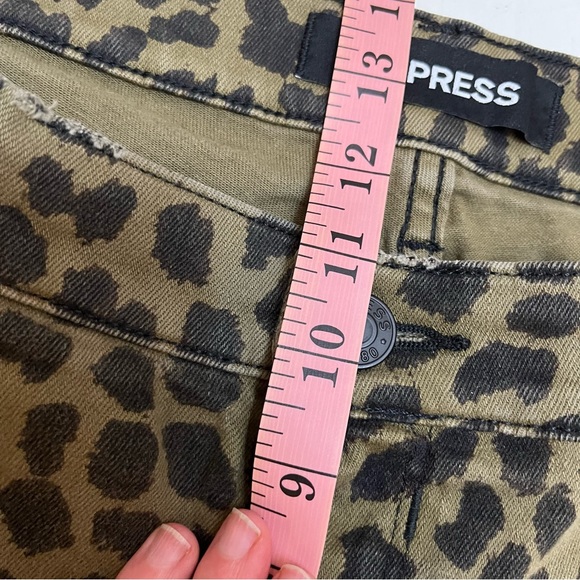Express Mid Rise Leopard Print Ankle Legging - Picture 10 of 11